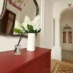 Stylish In Exiles בית הארחה