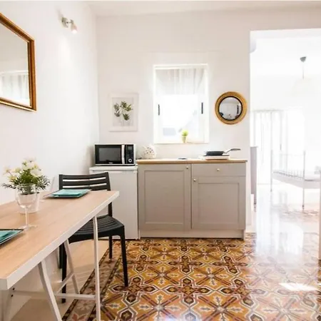 Guest house Stylish In Exiles