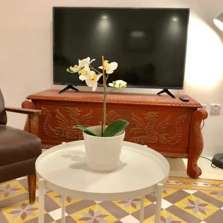 Stylish In Exiles Guest house