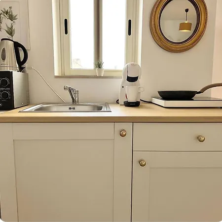 Stylish In Exiles 4*