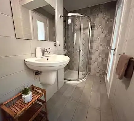 Stylish In Exiles 4*