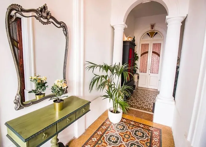 Stylish In Exiles 4*