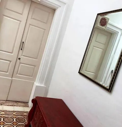 Stylish In Exiles Pensiune