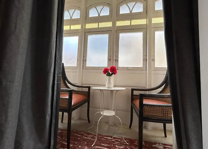 Stylish In Exiles בית הארחה 4*