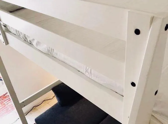 בית הארחה Stylish In Exiles סליאמה