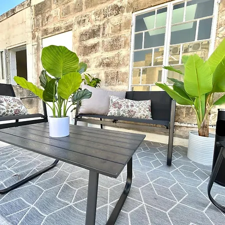 Stylish In Exiles Sliema