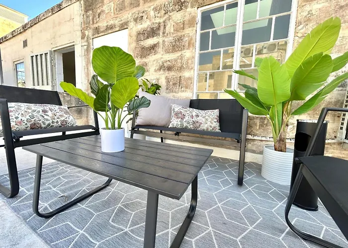 Stylish In Exiles Sliema