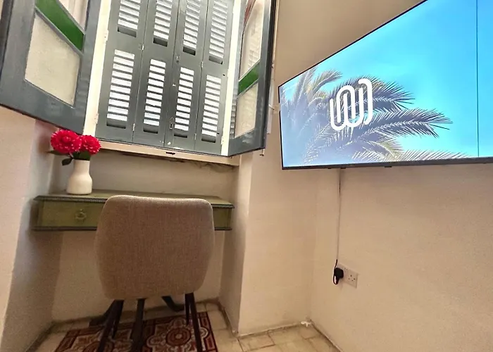 Stylish In Exiles 4*